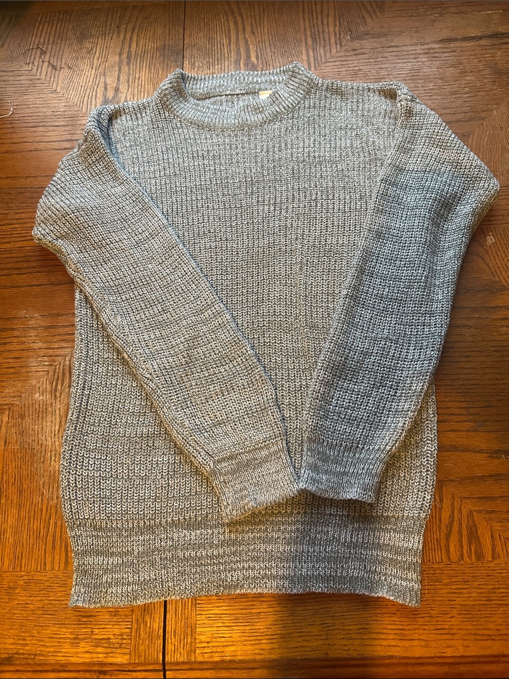 Source Unknown Gray Knit Crew Neck Sweater